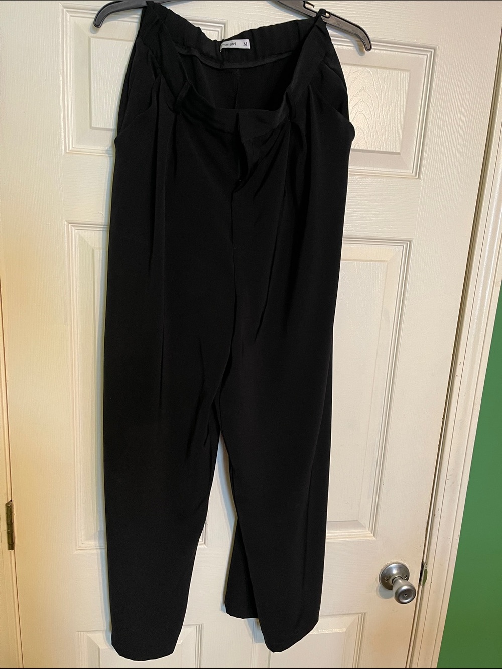 Black High-Waist Pleated Tapered Pants - Women